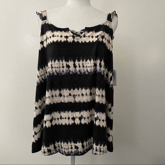 Black Tie Dye Super Soft Sweetheart Lace Up Tank - Picture 3 of 7